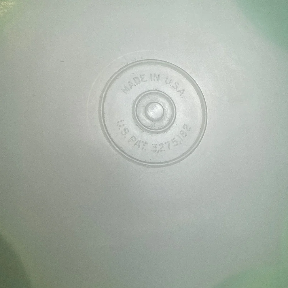 Tupperware vintage jello
